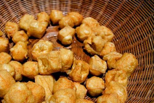 江西省庐山市地方美食——油炸豆腐